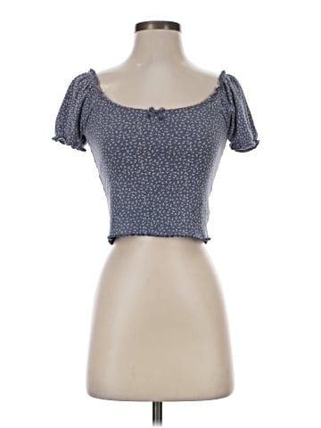 American Eagle Outfitters Short Sleeve T-Shirt (view 1)