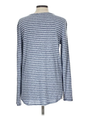 Old Navy Long Sleeve T-Shirt (view 2)