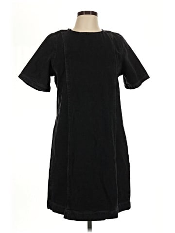Old Navy Casual Dress (view 1)