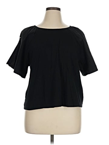 Old Navy Short Sleeve T-Shirt (view 1)