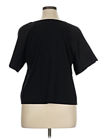 Old Navy Short Sleeve T-Shirt (view 2)