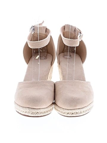 Unbranded Wedges (view 2)