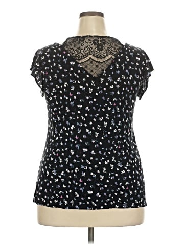 Maurices Short Sleeve Top (view 2)