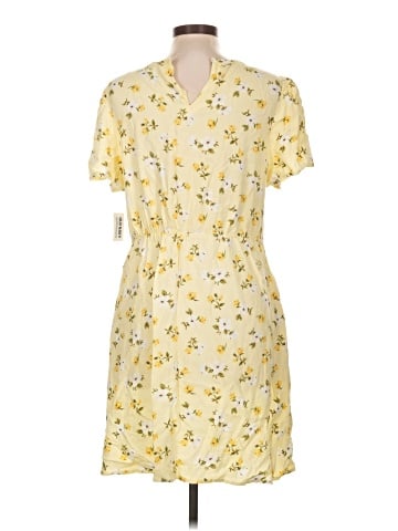 Old Navy Casual Dress (view 2)