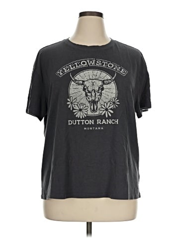 Maurices Short Sleeve T-Shirt (view 1)