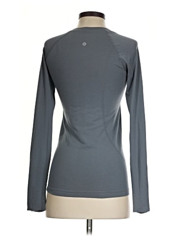 Lululemon Athletica Long Sleeve T-Shirt (view 2)