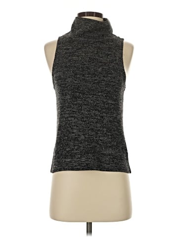 BB Dakota Sleeveless Top (view 1)