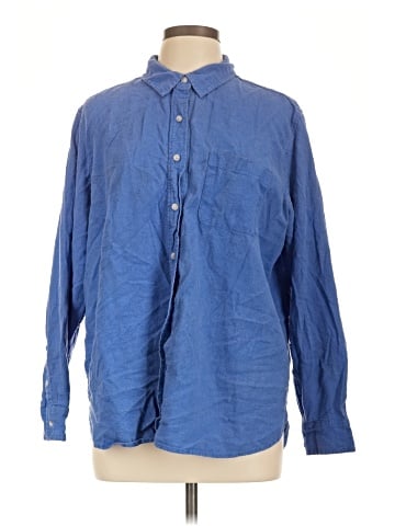 Universal Thread Long Sleeve Button-Down Shirt (view 1)