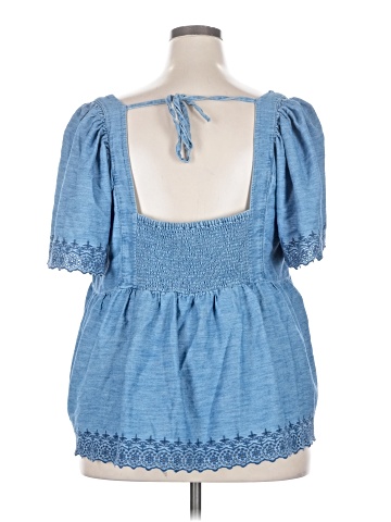 Old Navy Short Sleeve Blouse (view 2)