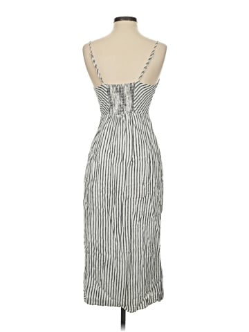 Urban Outfitters Casual Dress (view 2)