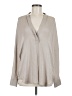 Vince. 100% Silk Gray Long Sleeve Silk Top Size M - photo 1