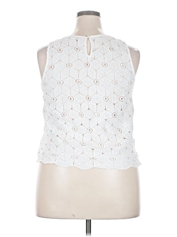 Forever 21 Plus Sleeveless Blouse (view 2)