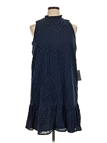 Julia Jordan Casual Dress (view 1)