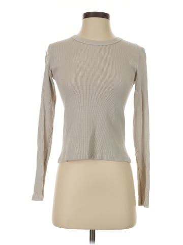 Brandy Melville Long Sleeve T-Shirt (view 1)