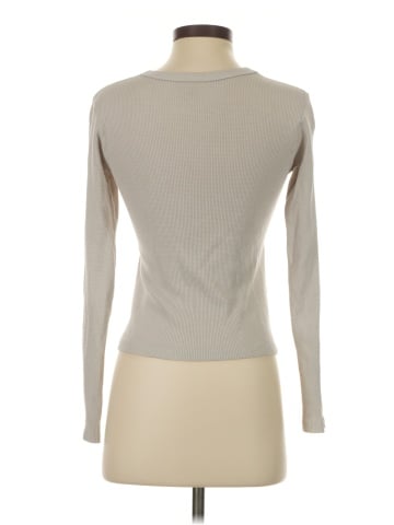Brandy Melville Long Sleeve T-Shirt (view 2)