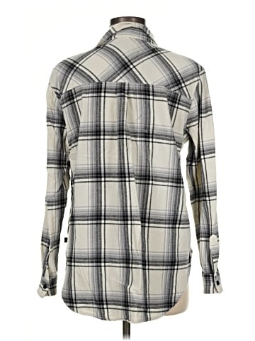 Gap Long Sleeve Button-Down Shirt (view 2)