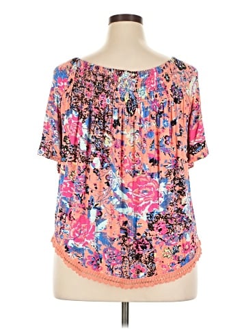 Eyeshadow Short Sleeve Blouse (view 2)