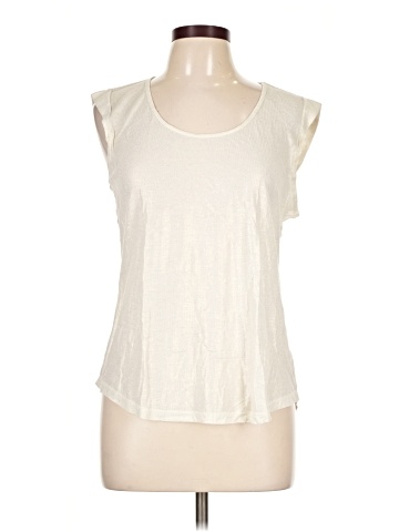 Jennifer Lopez Sleeveless Top (view 1)