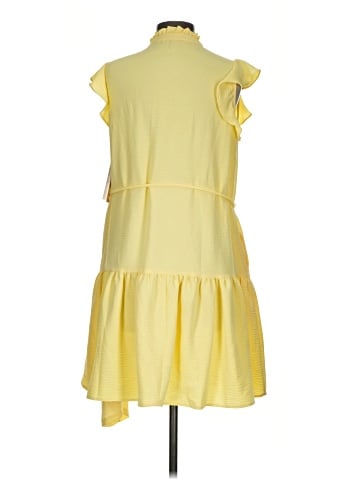 Julia Jordan Casual Dress (view 2)