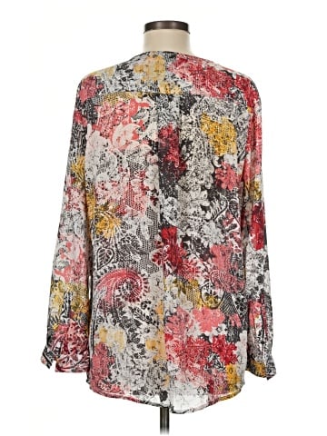 Liz Claiborne Long Sleeve T-Shirt (view 2)