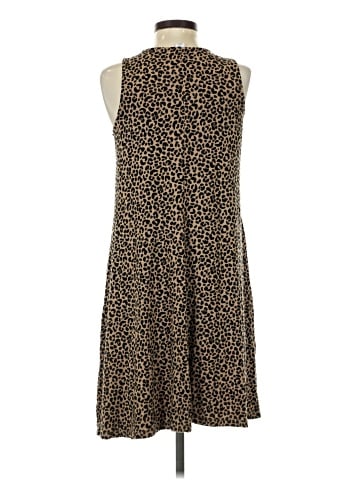Old Navy Casual Dress (view 2)