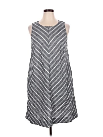 Liz Claiborne Casual Dress (view 1)