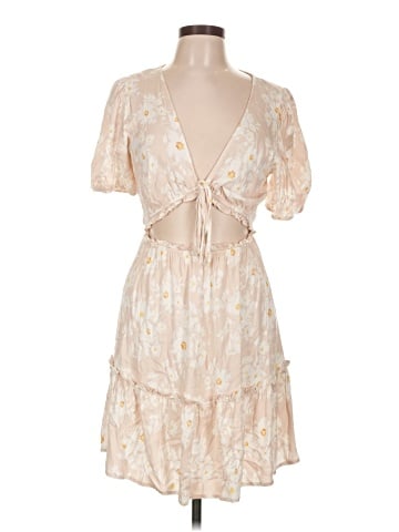 Illa Illa Casual Dress (view 1)