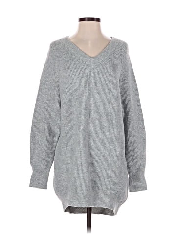 Uniqlo Pullover Sweater (view 1)
