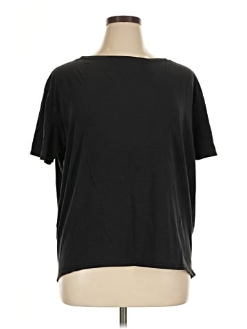 Lululemon Athletica Short Sleeve T-Shirt (view 1)