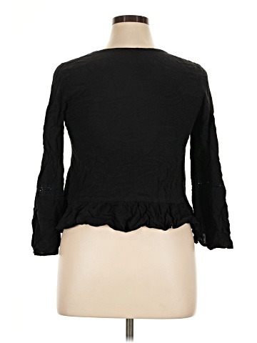 Mudd 3/4 Sleeve Top (view 2)
