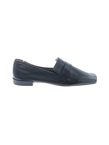 Intentionally ______ Flats (view 1)
