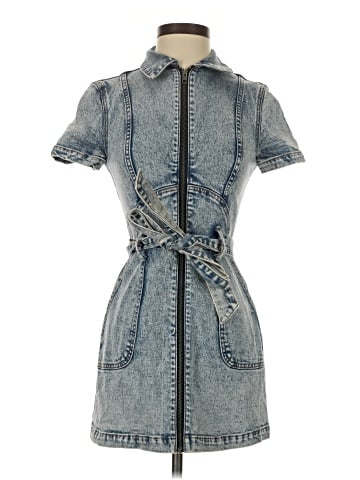 Alice + Olivia Casual Dress (view 1)