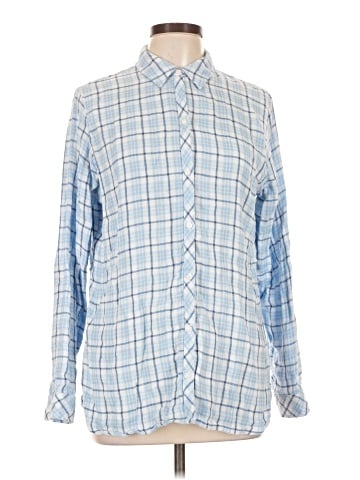 Croft & Barrow Long Sleeve Button-Down Shirt (view 1)