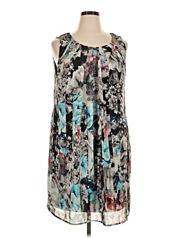Signature by Robbie Bee Casual Dress (view 1)