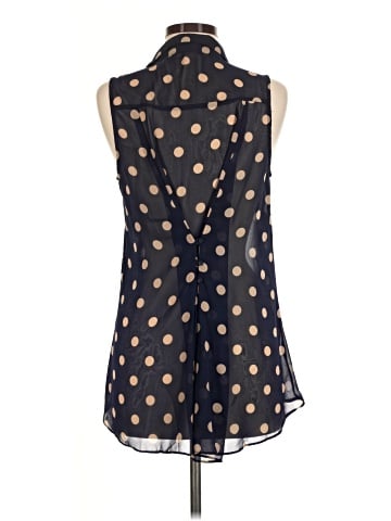 Sans Souci Sleeveless Blouse (view 2)