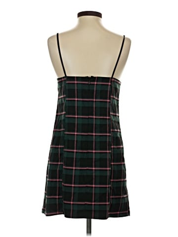 Urban Outfitters Casual Dress (view 2)