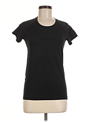 Lululemon Athletica Short Sleeve T-Shirt (view 1)