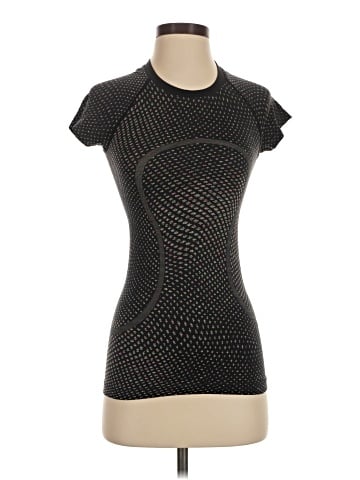 Lululemon Athletica Short Sleeve T-Shirt (view 1)