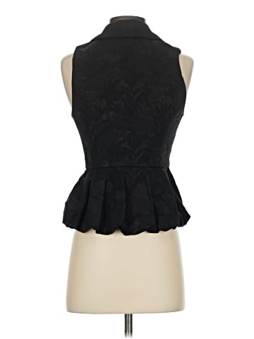 Zara Sleeveless Button-Down Shirt (view 2)