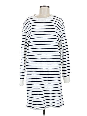 Old Navy Casual Dress (view 1)