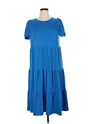 Crown & Ivy Casual Dress (view 1)
