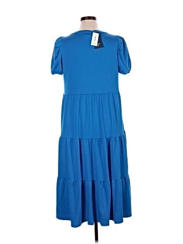 Crown & Ivy Casual Dress (view 2)