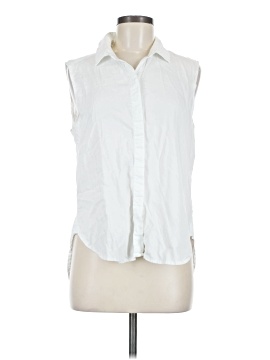 Cloth & Stone Sleeveless Button Down Shirt