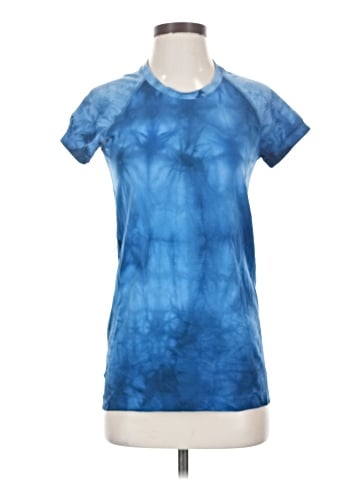 Lululemon Athletica Short Sleeve T-Shirt (view 1)