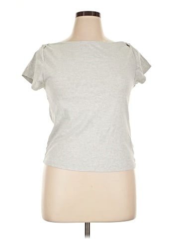 Old Navy Short Sleeve T-Shirt (view 1)