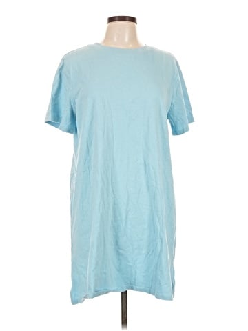 Old Navy Short Sleeve T-Shirt (view 1)