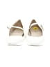 Tahari White Flats Size 9 - photo 2