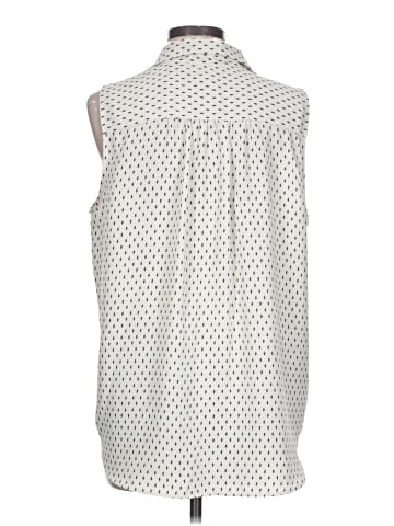 Ann Taylor Sleeveless Button-Down Shirt (view 2)