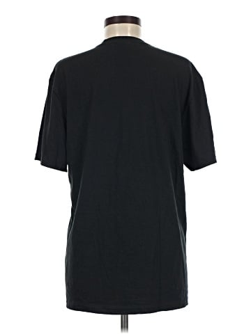 District. Short Sleeve Top (view 2)