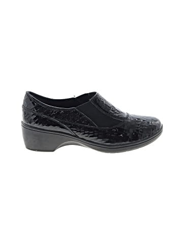 Skechers Flats (view 1)